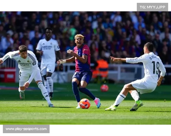 西甲巴萨领跑，皇马4分落后冬歇调整迫在眉睫